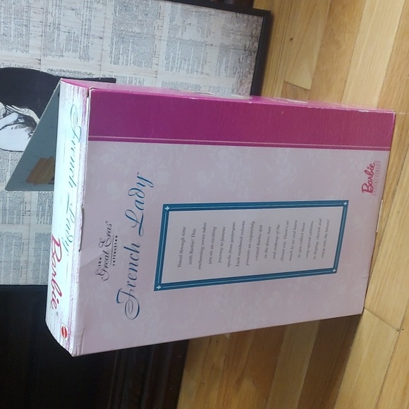 French Lady Barbie - Picture 8 of 13